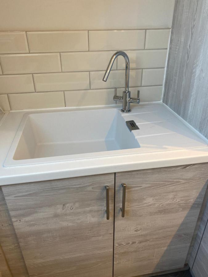 Quiet North London - 2 X Double Bedrooms - Close To Station And 20Mins Central London Totteridge المظهر الخارجي الصورة