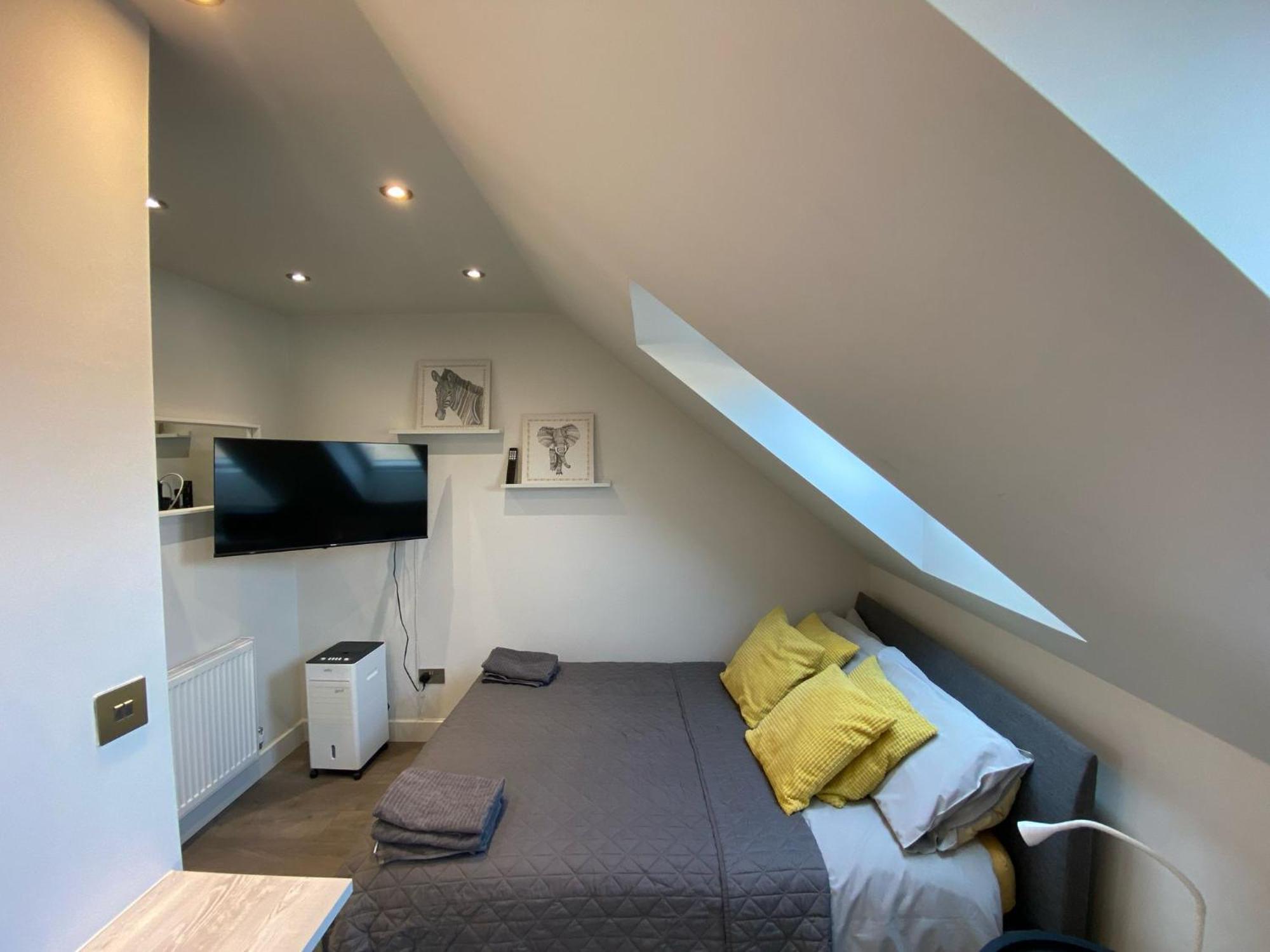 Quiet North London - 2 X Double Bedrooms - Close To Station And 20Mins Central London Totteridge المظهر الخارجي الصورة