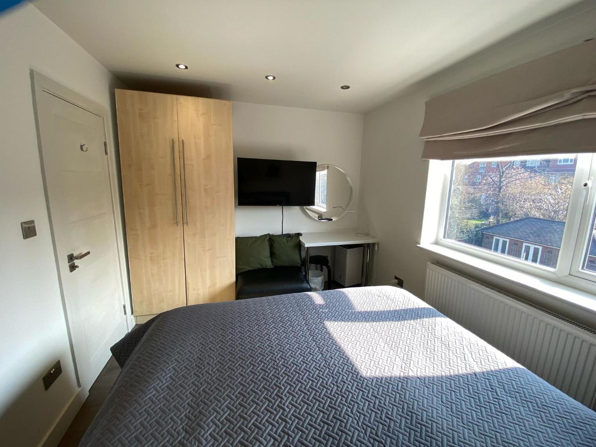 Quiet North London - 2 X Double Bedrooms - Close To Station And 20Mins Central London Totteridge المظهر الخارجي الصورة